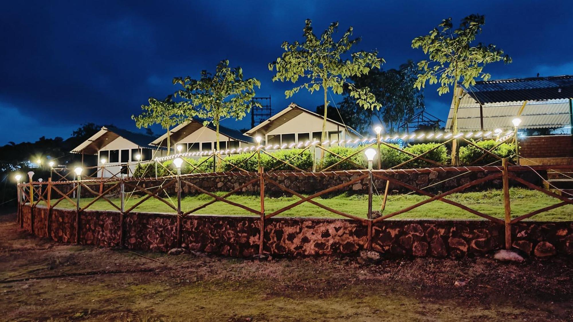 Shelby Pawana Lake Cottages & Camping Tents Lonavala Exteriér fotografie